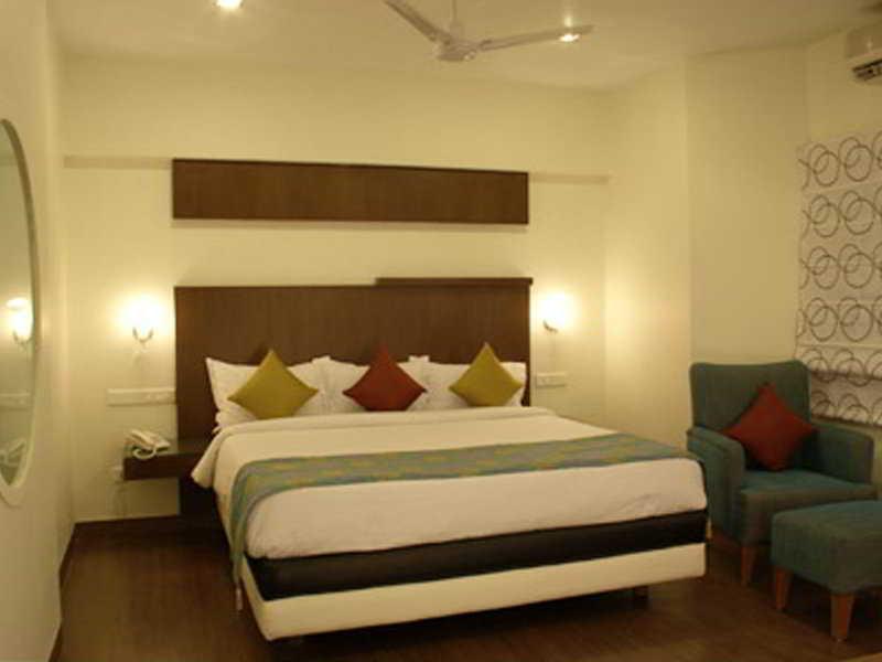 Oyster Suites Hyderabad Exterior foto