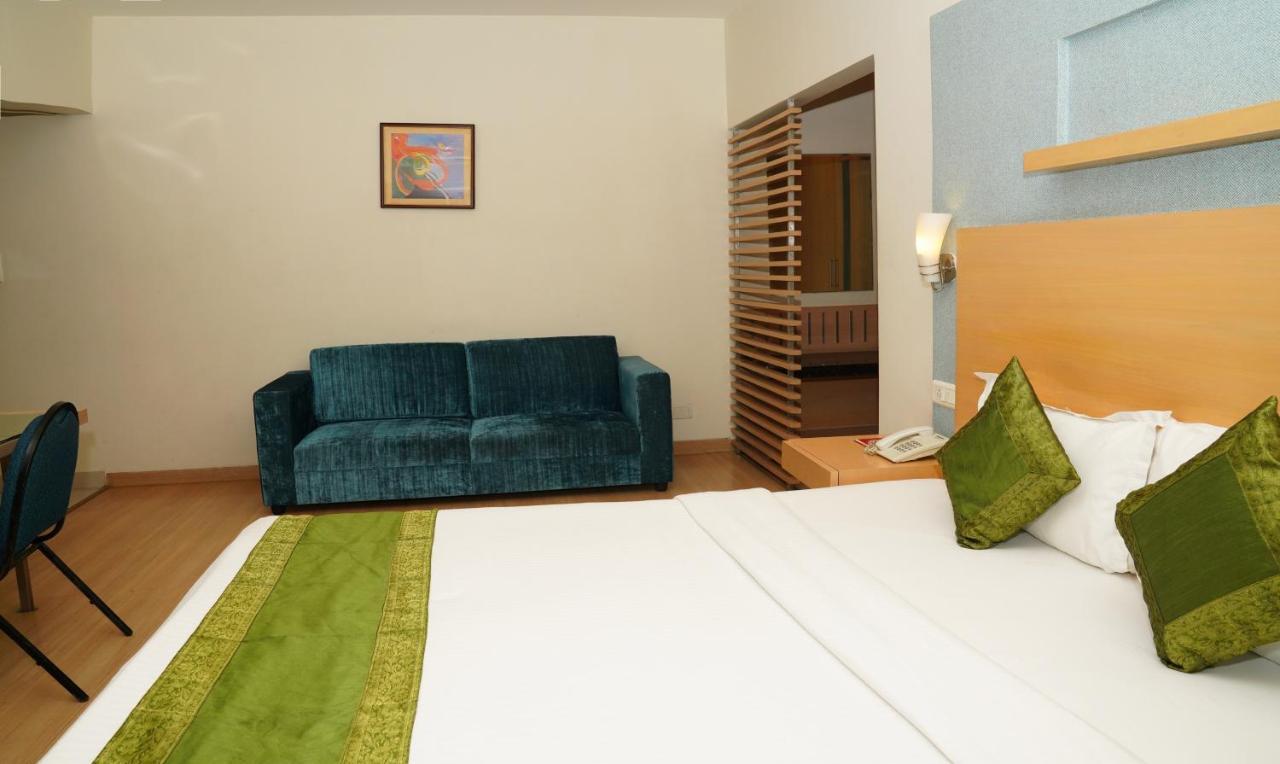 Oyster Suites Hyderabad Exterior foto