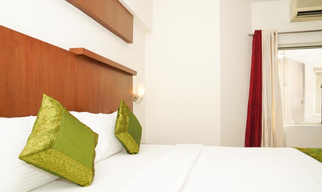 Oyster Suites Hyderabad Exterior foto